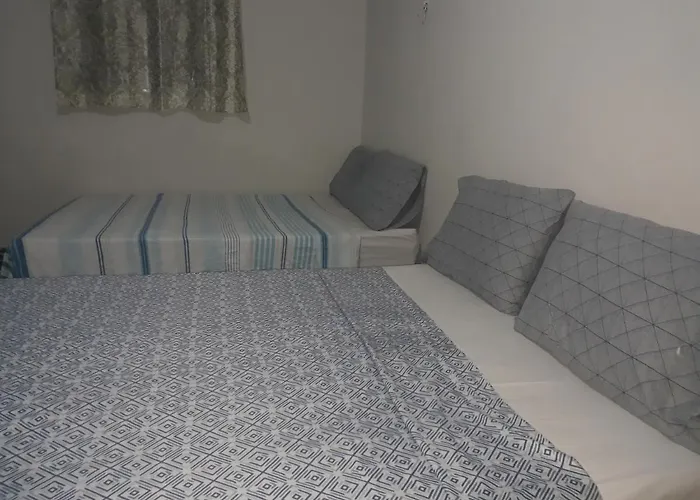Hotel Latinos 2