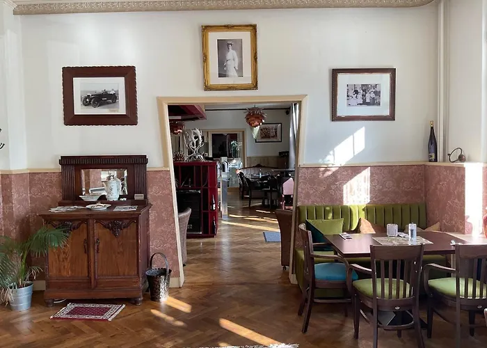 Bahnhofshotel Die Neue Bühne