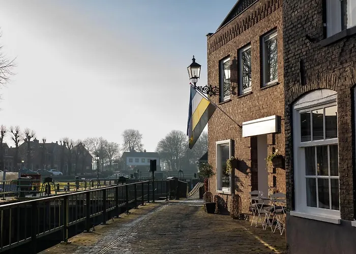 Yep! Slapen bij de Sluis Bed and Breakfast Blokzijl
