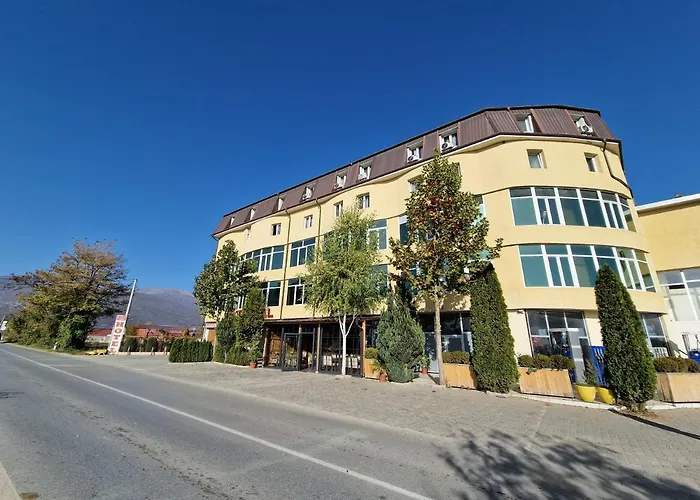 Hotel Yal Restaurant