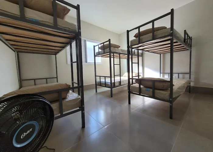 ALOJAMENTO SUPER CONFORTÁVEL EM UBERABA! Quartos para até 6 pessoas!