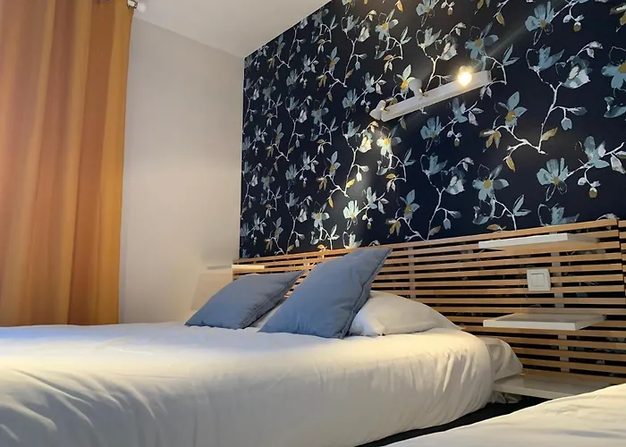 Crevecoeur-en-Auge Hotels