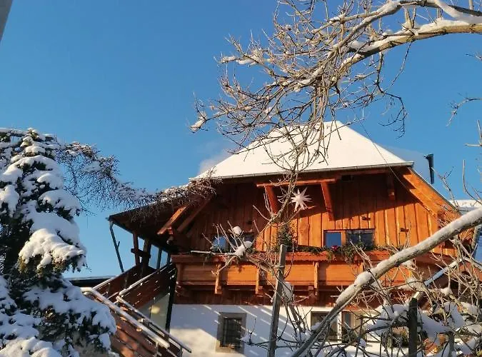 Hotels in Lengenfeld (Saxony)