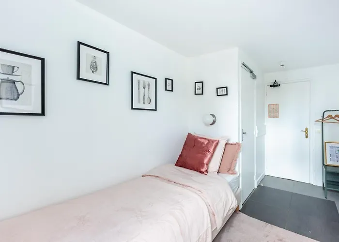 Room Sauvage