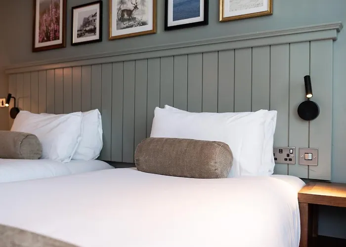 The Hawes Inn By Innkeeper'S Collection