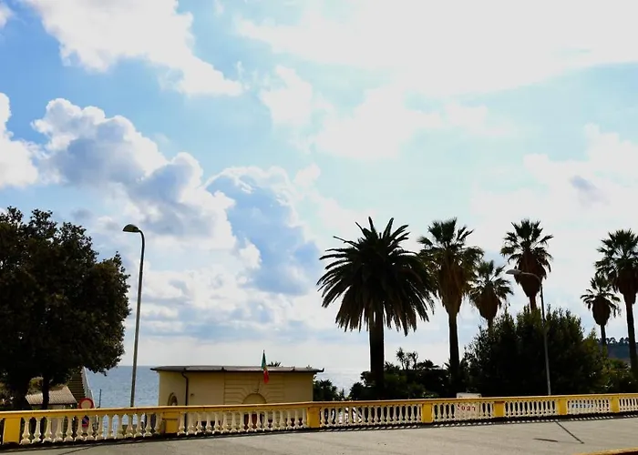 Hotel Villa Maria&Apartment Varazze