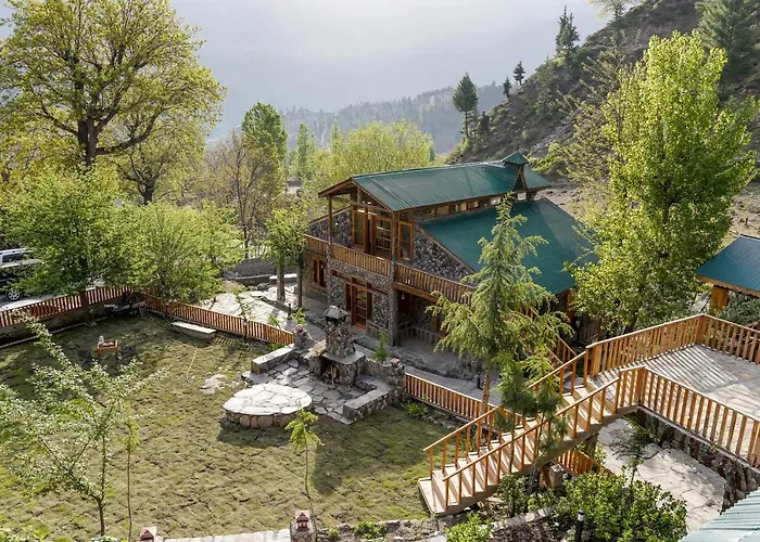 Walnut Heights By Roomy, Kalam