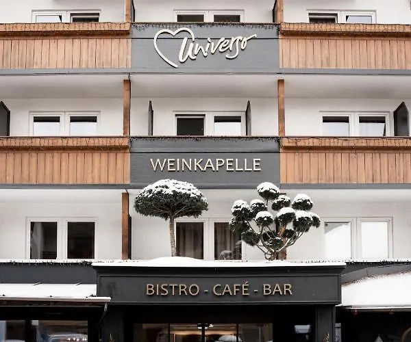 Hotel Universo