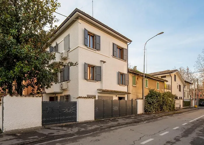 Guesthouse Tramonti Reggio nell'Emilia