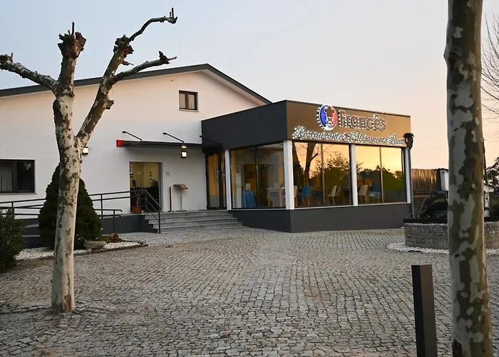 O Frances Acomodação com café da manhã Nelas