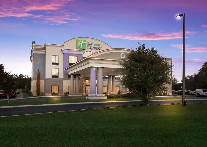 Perry Hotels