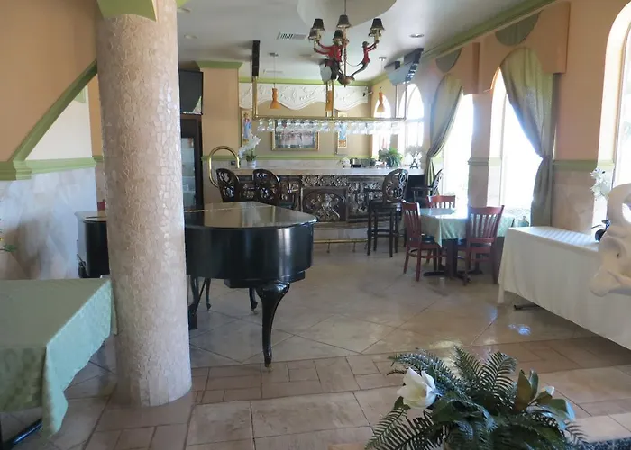Pearl Of The Sea Luxury Bed & Breakfast
