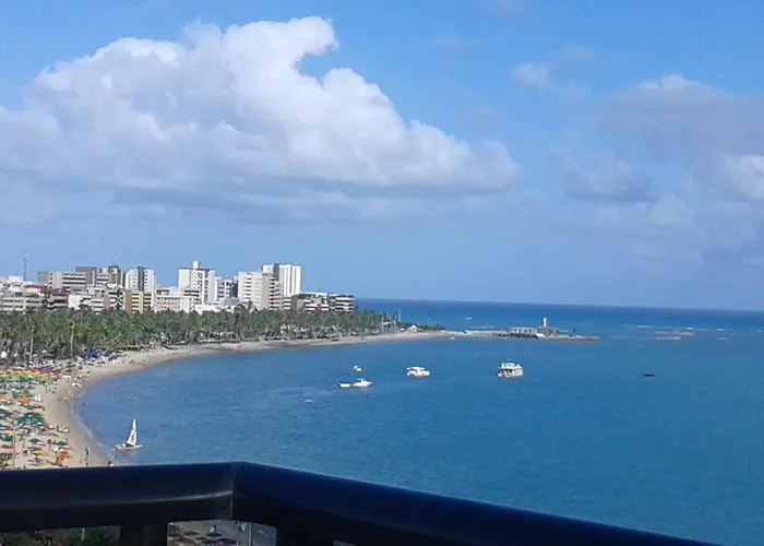 Na Beira Mar De Pajucara- Edif Neo- Apartamento Quarto E Sala - Tem Varanda - Vista Lateral Do Mar - Rua Julio Plech Filho 60 Esquina Com Avenida Doutor Antonio Gouveia - Consumo Eletrico E Pago No Ckeck-Out 1Kwh E 1,35 Reias - Andar "6" Maceió