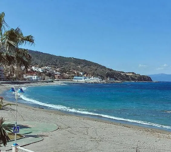 Hostal Vista Al Mar