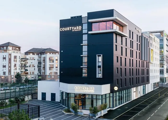 Courtyard By Marriott Paris Creteil