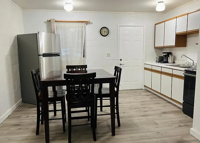 Lake Powell Motel & Apartments