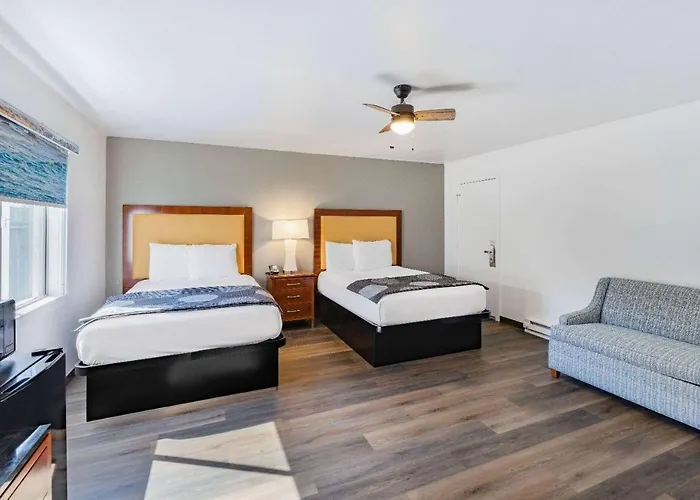 Oceanside Inn & Suites, A Days Inn By Wyndham Fort Bragg
