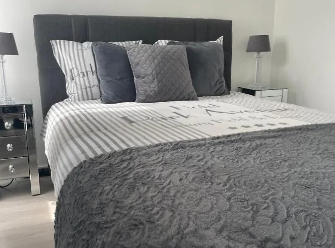 Executive Double Room With En-Suite In Guest House City Centre R4