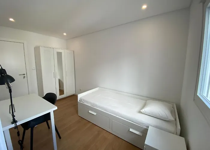Carcavelos Beach Walking Distance Room Oeiras