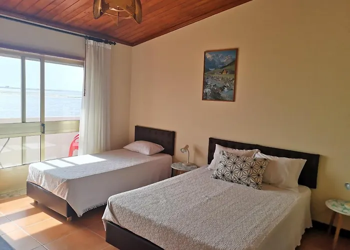 "O Veleiro" Rest. Resid. Acomodação com café da manhã Torreira