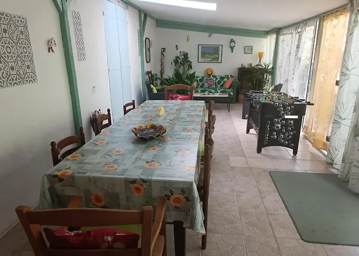 Bed and Breakfast mas des pins à Saint-Cyprien 