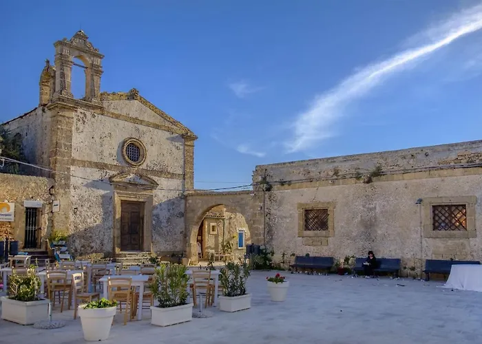 Bed and Breakfast La Perla A Marzamemi