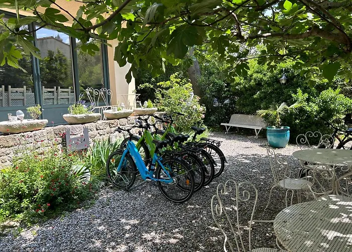 La Villa Carcassonne, piscine chauffée, Cité à 600m, Clim, Parking, Borne VE