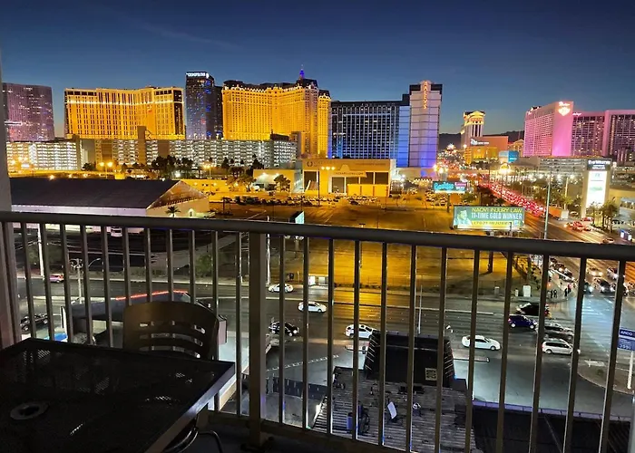 The Platinum Hotel & Spa Strip View Suite