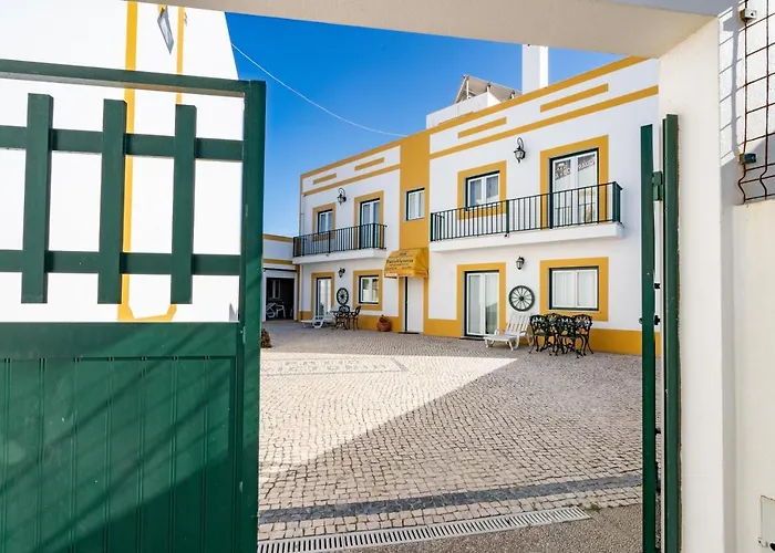 Apartamentos Pátio Victória by Umbral Vila Nova de Milfontes