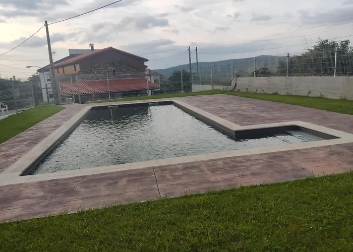 Hotel Armada Sacra A Teixeira Ourense