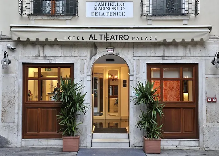 Al Theatro Palace Veneza