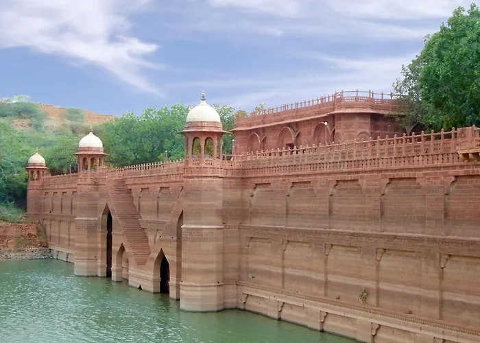 Welcomheritage Bal Samand Lake Palace Jodhpur 