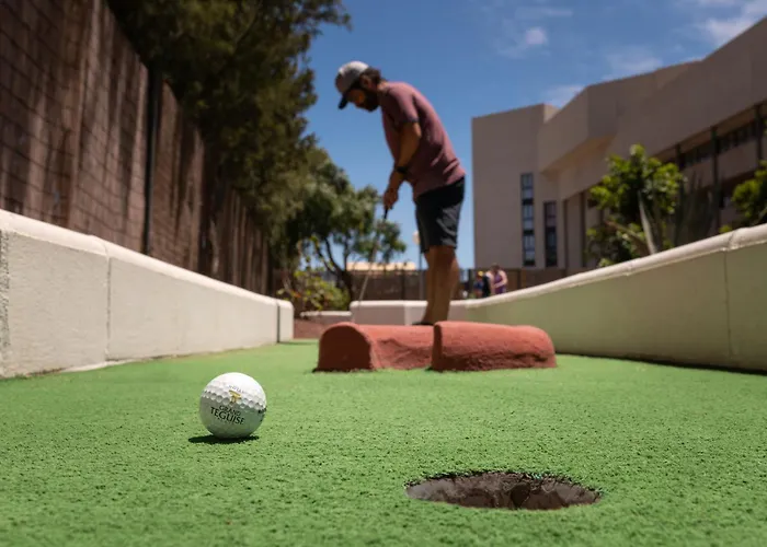 Hoteles Románticos en Costa Teguise 