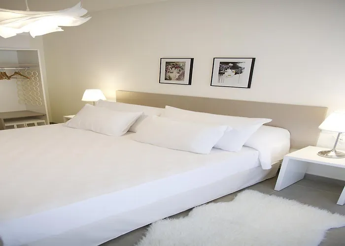 Santa Susanna Chic Apartments