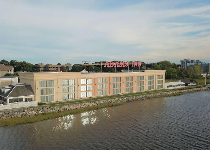Quincy Hotels