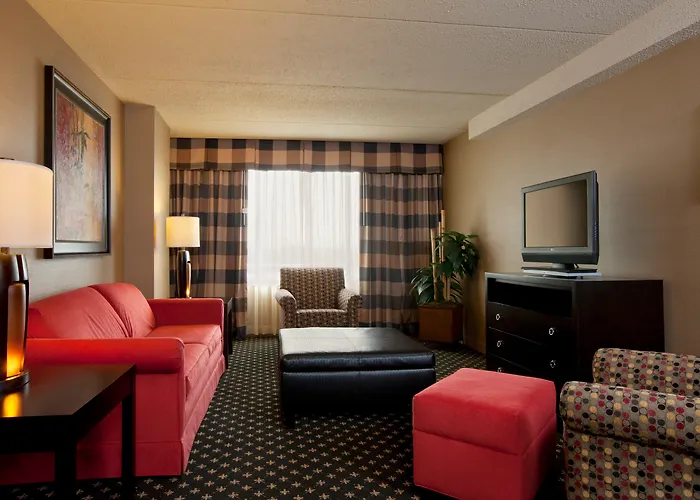 Crowne Plaza Indianapolis-Airport By Ihg Hotel