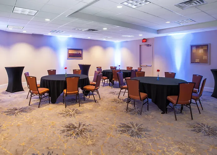 Crowne Plaza Suites Msp Airport - Mall Of America By Ihg Bloomington