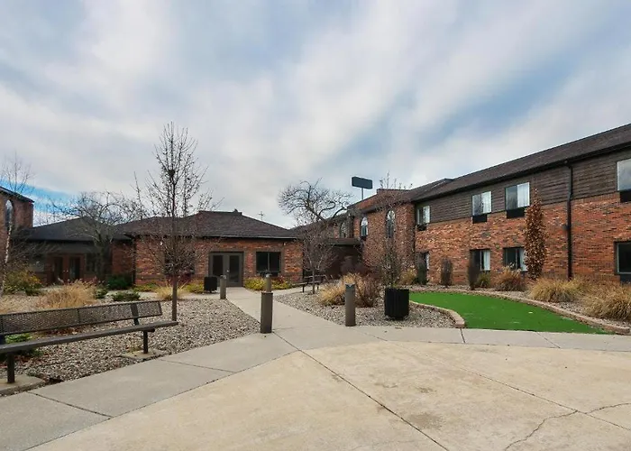 Bliss Point Inn & Suites New Buffalo