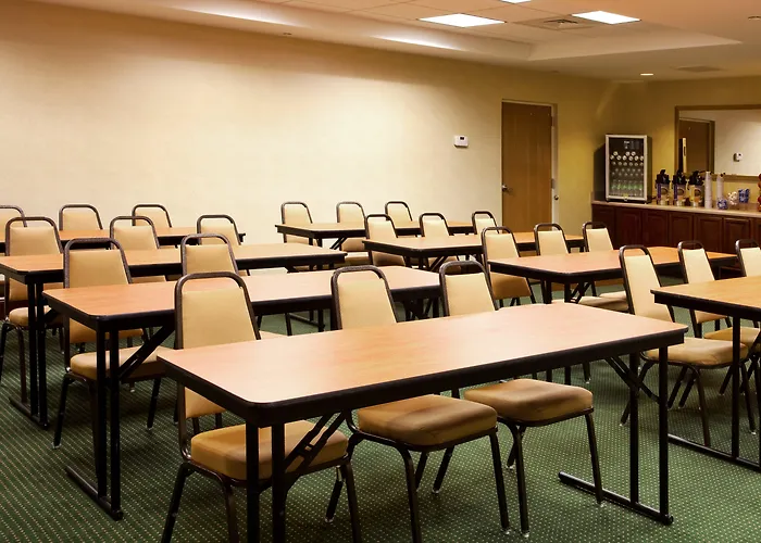 Holiday Inn Express Hotel & Suites Brooksville West, An Ihg Hotel