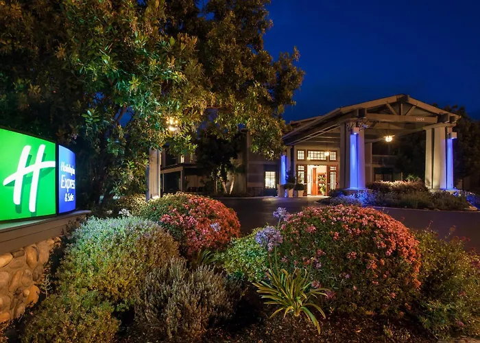 Holiday Inn Express & Suites Carpinteria By Ihg