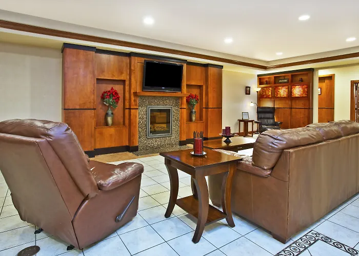 Holiday Inn Express Hotel & Suites East Lansing By Ihg