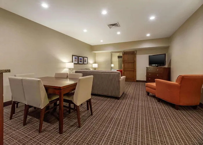 Comfort Suites Green Bay West