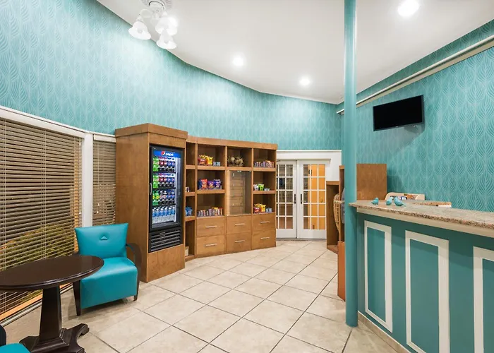 Howard Johnson By Wyndham Ocean City Oceanfront