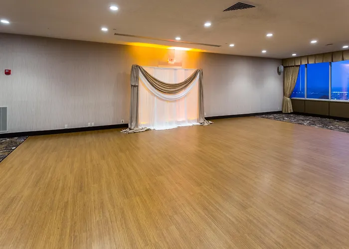 Holiday Inn Des Moines-Downtown-Mercy Campus By Ihg