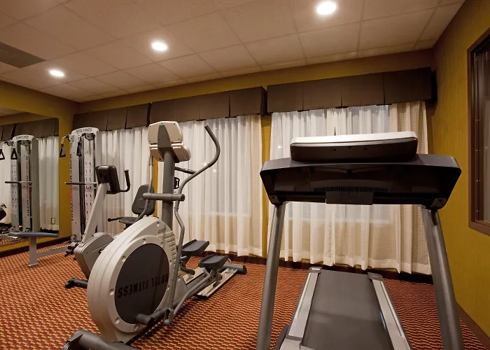 Lebec Hotels
