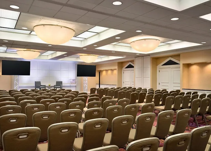 Englewood Hotels