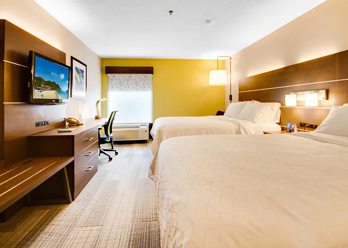 Holiday Inn Express Dublin By Ihg