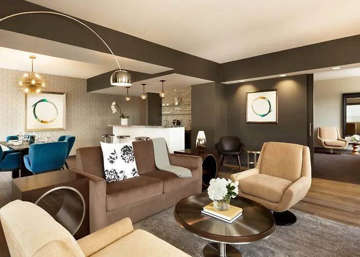 Luxury Hotels in Saint Paul