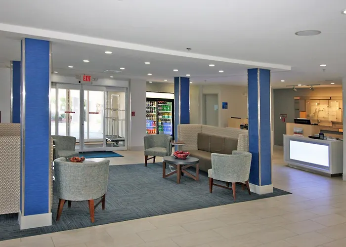 Branford Hotels