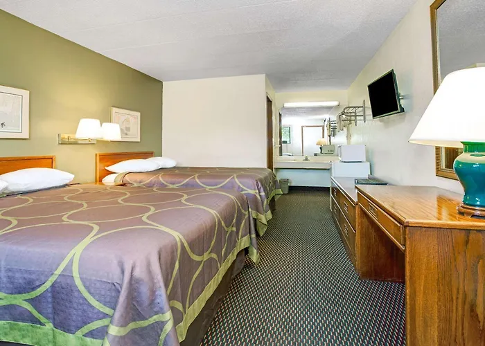 Fort Mitchell Hotels